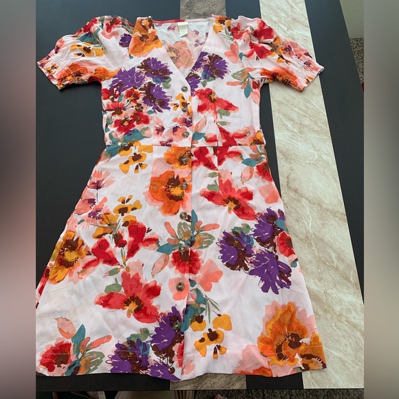 H&M Dresses & Skirts - H& M Dress. Size XS. New